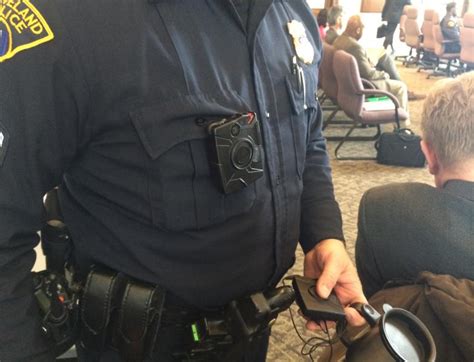 Wksu News Cleveland Begins To Deploy Police Body Cams