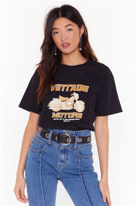 Here's a look at the best trends of the '90s and how they're making an impressive comeback today. Pin on Grunge fashion style - Punk, 90s, and alt fashion