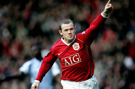 Wayne mark rooney is an english footballer widely regarded as one of the best. Wayne Rooney - một cầu thủ sống thật, không hề giả trân