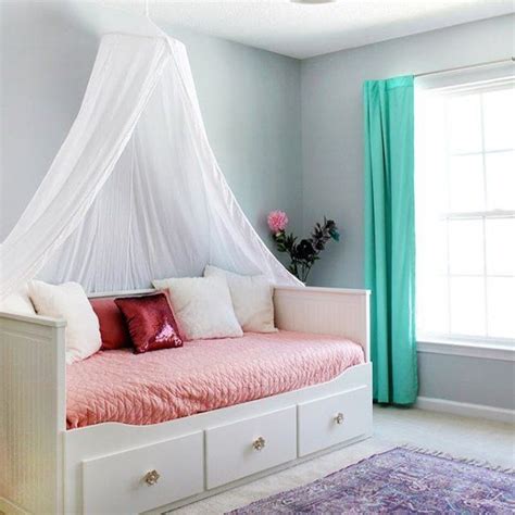 Sherwin williams misty (sw 6232) is a light blue paint color with a soft undertone of gray mixed in it. Misty SW 6232 - Blue Paint Color - Sherwin-Williams in ...