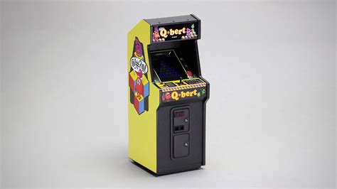 Qbert X Replicade Standard Edition 16 Scale Arcade Arcade Arcade