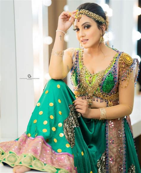 Shanudri Priyasad Formal Dresses Long Beautiful Bride Fashion