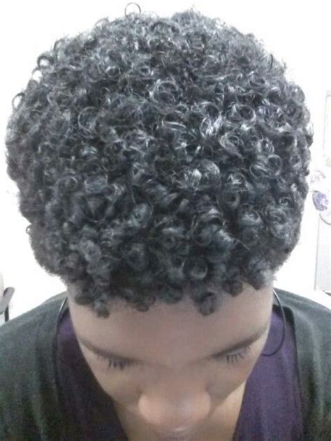 A lot more celebrities are starting to embrace their natural hair and while some decide to give their hair a break by wearing protective styles like braids or cornrows, some people go for the big chop. TWA Curl Shot (4a/4b) | Short hair styles, Natural diva ...