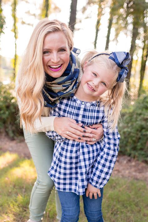 View 1 345 pictures and enjoy cute with the endless random gallery on scrolller.com. Cute Fall Family Photo Outfit Ideas | Fashion | Fancy Ashley