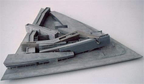 Austria (this bank) hypo tirol bank ag (innsbruck) italy. Hypo Alpe-Adria Bank, Austria | Architect: Thom Mayne ...