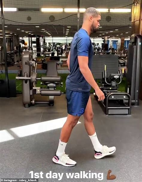 Ruben Loftus Cheek Walks For First Time Without Protective Boot As