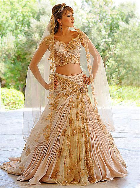 5 costumes salwar designer pour célébrer l'aïd. Robe à la mode: Les robes de soiree indienne