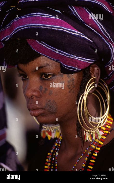 Portrait Of Wodaabe Woman Hi Res Stock Photography And Images Alamy