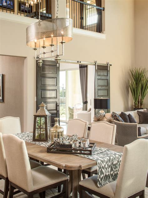 Help this lady get everything ready for a nice family dinner. Dining Table Decor | Houzz