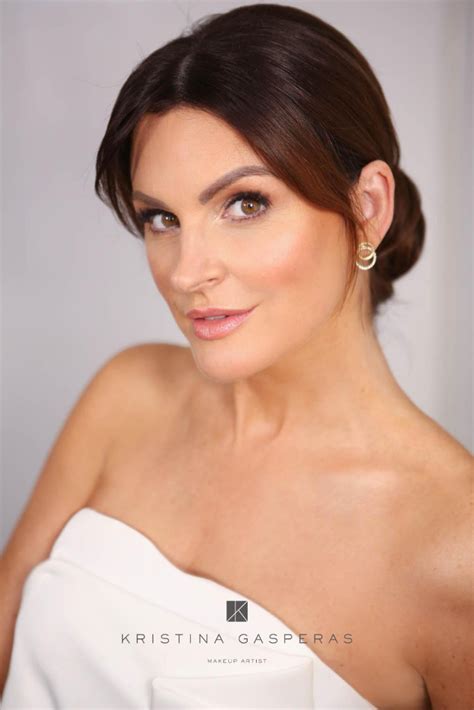 Mother Of The Bride Or Groom Makeup Ideas Makeup For Women Over 50 Stunning Makeup Looks For