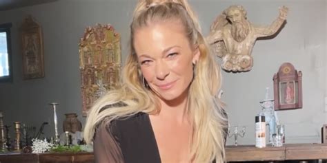 leann rimes 39 shows off miles of toned legs in a new ig pic
