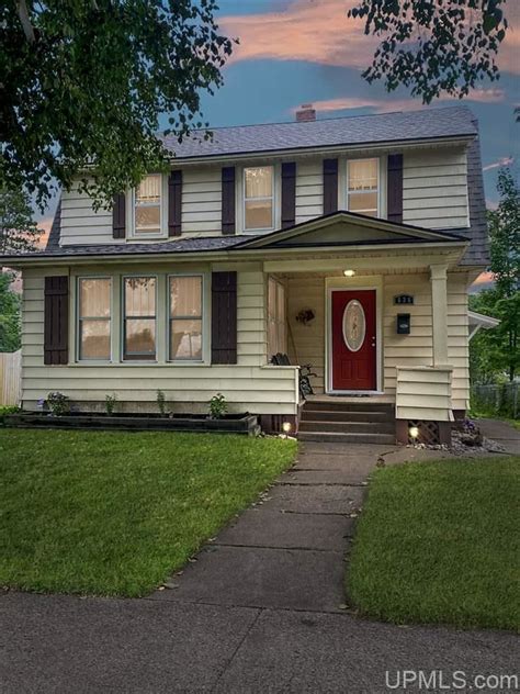 Find lake homes for sale on chocolay river, in mi. Iron Mountain, MI Homes For Sale | Homes.com