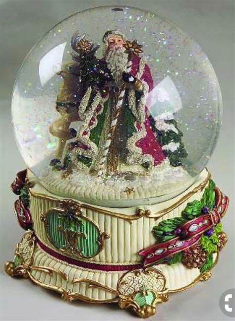 Pin By Joy Davis On Watermusical Snow Globesmusic Boxes Christmas