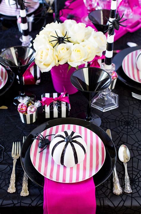 Your Guests Will Be So Excited About These Halloween Party Themes Halloween Party Dinner