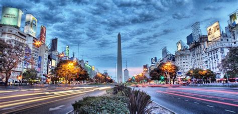 The obelisco de buenos aires (obelisk of buenos aires) is a national historic monument and icon of buenos aires. Argentina, un país donde siempre habitó el miedo | Vías de ...
