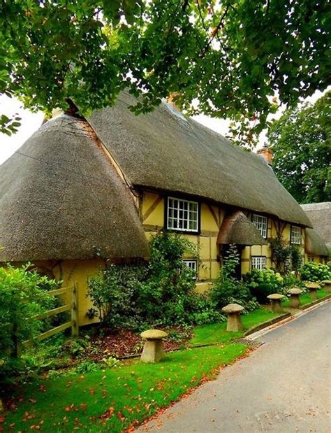 Beautiful Thatch Roof Cottage House Designs 11 Cottage House