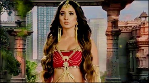Hina Khan Fans Love Her Entry In Naagin 5 Here S Proof
