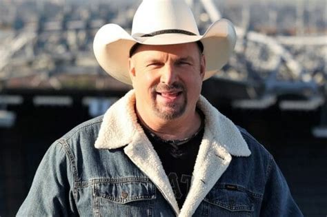 Garth Brooks Net Worth Houses Bio Career Achievements And Other Facts