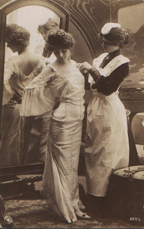 Edwardian Woman With Maid Dressing Her Victorian Maid Edwardian Fashion Edwardian Women
