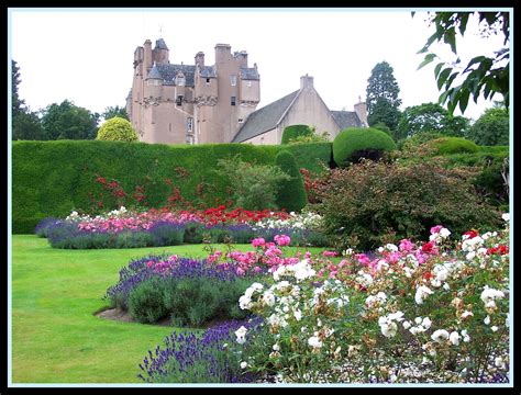 Crathes Castle Gardens Scotland Castle Garden Castle Scotland