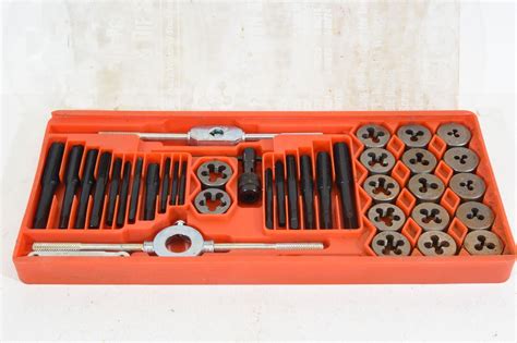 40 Piece Tap And Die Set Complete