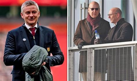 Manchester united vs liverpool has been delayed by fan protests. Man Utd owners the Glazers may now agree to signing three ...