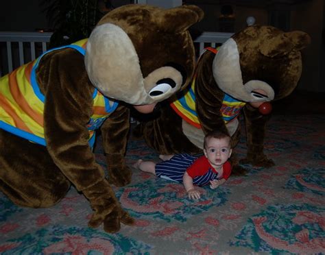 Chip And Dale With Lisas Baby Disney World Mom Blog Tr Flickr
