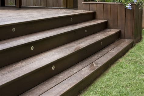 Four Steps to a Safe Deck for Summer | Think Wood