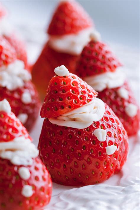 Christmas is one of our specialties so we know the holiday isn't complete without dessert! Make Strawberry Santas as a Healthy Christmas Snack