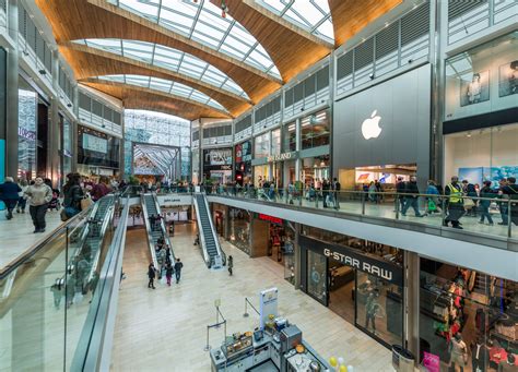 Small shopping centre in the heart of golden triangle de the weld shopping centre. Highcross Shopping Centre | CBRE