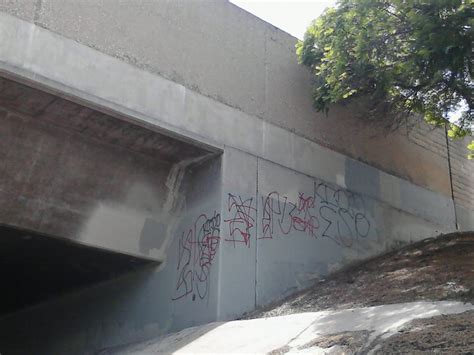 Sureno 13 Gangs Graffiti East Side Paramount 13