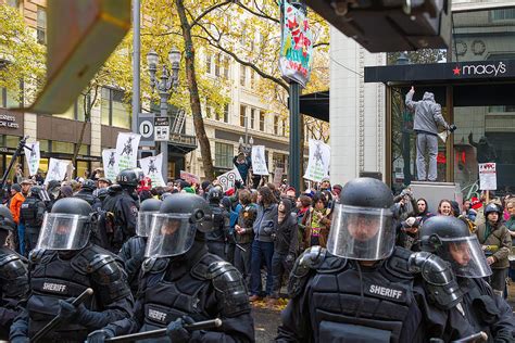 Portland Police Controlling Occupy Portland Protesters In Downto Photograph By Jit Lim Fine