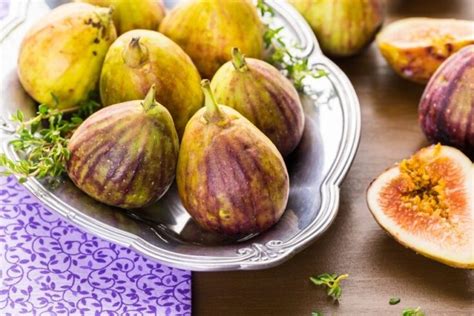 When Are Figs In Season Heres What To Know Foodiosity