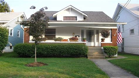 Check out our nostalgic collection of bungalow home plans, including modern home designs with bungalow features. Modern Bungalow House Plans Bungalow House Plans, small ...