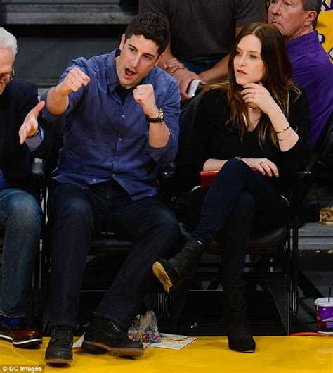 Jason Biggs And Wife Jenny Mollen Sit Front Row For La Lakers Game