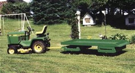 Attached to a lawn tractor, a solid dump cart excels at pulling or towing heavy loads behind a small vehicle. FARM SHOW Magazine - The BEST stories about Made-It-Myself ...