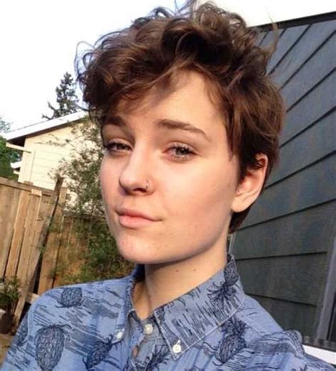 These 20 beautiful androgynous haircuts will inspire you. 17 Incredible Curly Pixie Cuts You'll Love - crazyforus