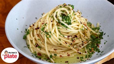 Spaghetti aglio e olio is a traditional italian pasta dish from naples. Best SPAGHETTI AGLIO E OLIO