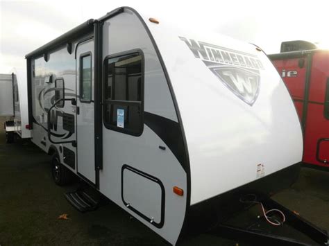 Lp, smoke & carbon monoxide detectors. Winnebago Micro Minnie 1700bh rvs for sale in Oregon