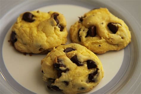 These easy cookies are perfect for an afternoon tea treat! Tasty Treat Thursday Betty Crocker Yellow Cake Mix Cookie ...