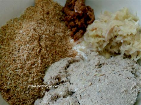 Ini adalah kerana ikan bilis mudah didapati selain lebih murah berbanding. Menu Pantai Timur Nasi Impit , Sambal Kacang dengan ...