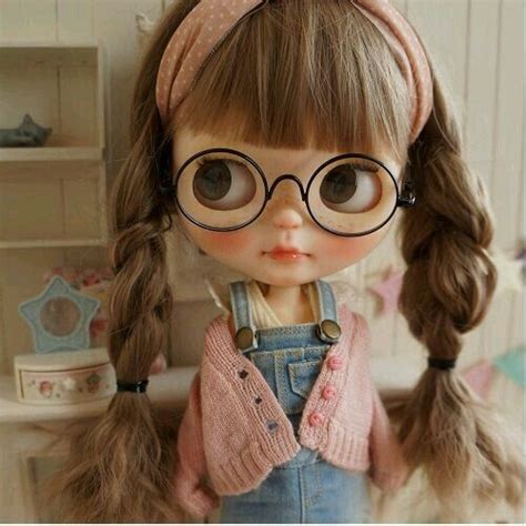 This Cutie With Her Glasses Bonecas Bonitas Bonecas Blythe Bonequinhas Kawaii