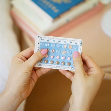 An Ob Gyn Explains Why You Might Experience Spotting While On Birth Control Popsugar Australia