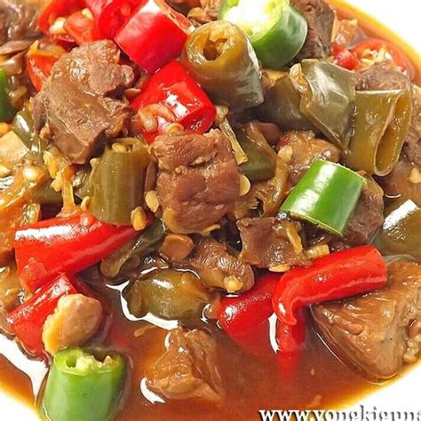 Didihkan air, rebus daging hingga lunak. Asem-asem daging,Semarang. | Makanan indonesia, Makanan ...
