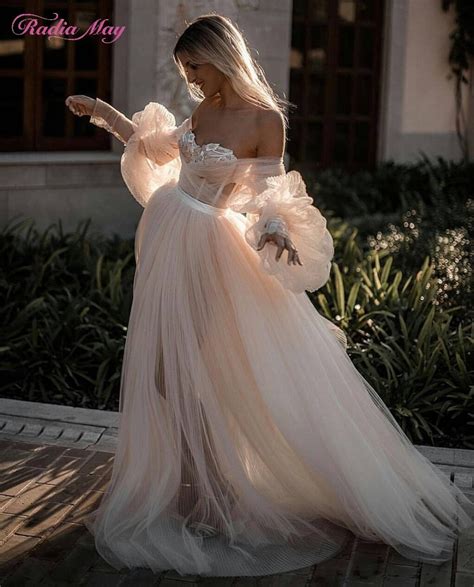 Vintage Lace Long Sleeves Boho Beach Wedding Dress 2019