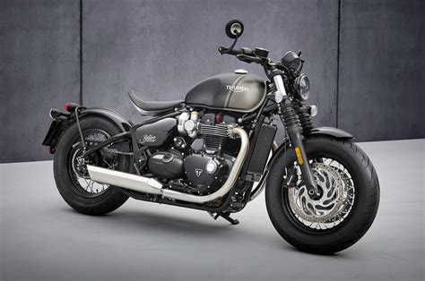 Triumph Launches Bs6 Compliant Bonneville Bobber Prices Start From Rs