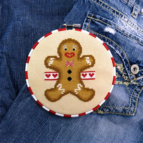 A beautiful hand dyed and washable fabric available in a variety of counts and colors. Gingerbread Man Christmas Cross Stitch Pattern Christmas