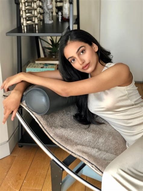 Banita sandhu is a popular face in the advertisement industry working first for the vodafone ad and then for the doublemint advertisement. Banita Sandhu Photos - Photo 1 of 4