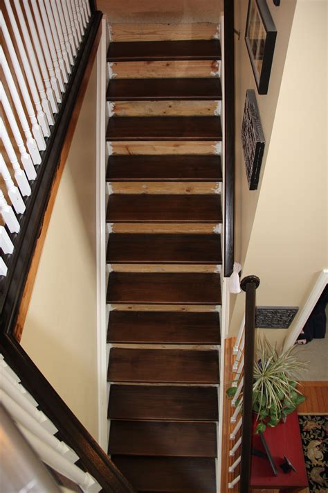 From wall mounted handrails, glass and balustrade handrails, to newel posts, oak stair cladding, spindles, post caps and glass panels. Staining Pine Stair Treads - tempting thyme | Pine stair ...