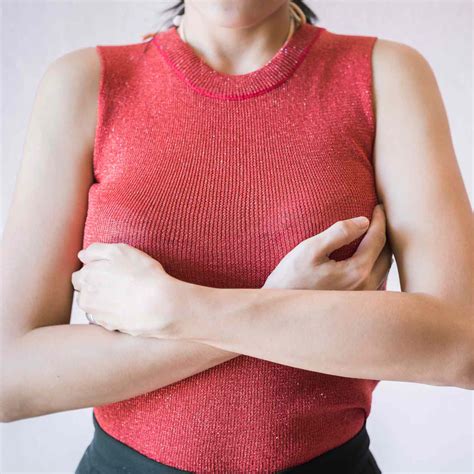 Early Signs Of Breast Cancer Shape